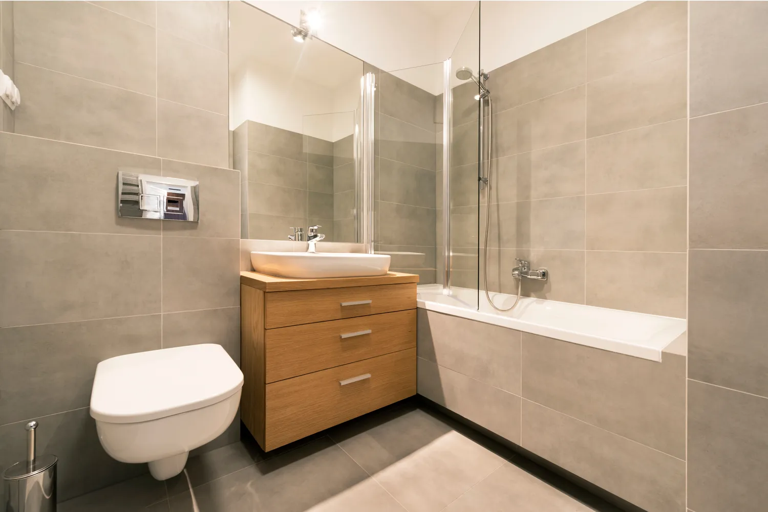 Solid Bathroom Remodeling Contractor, Chicago, 60641